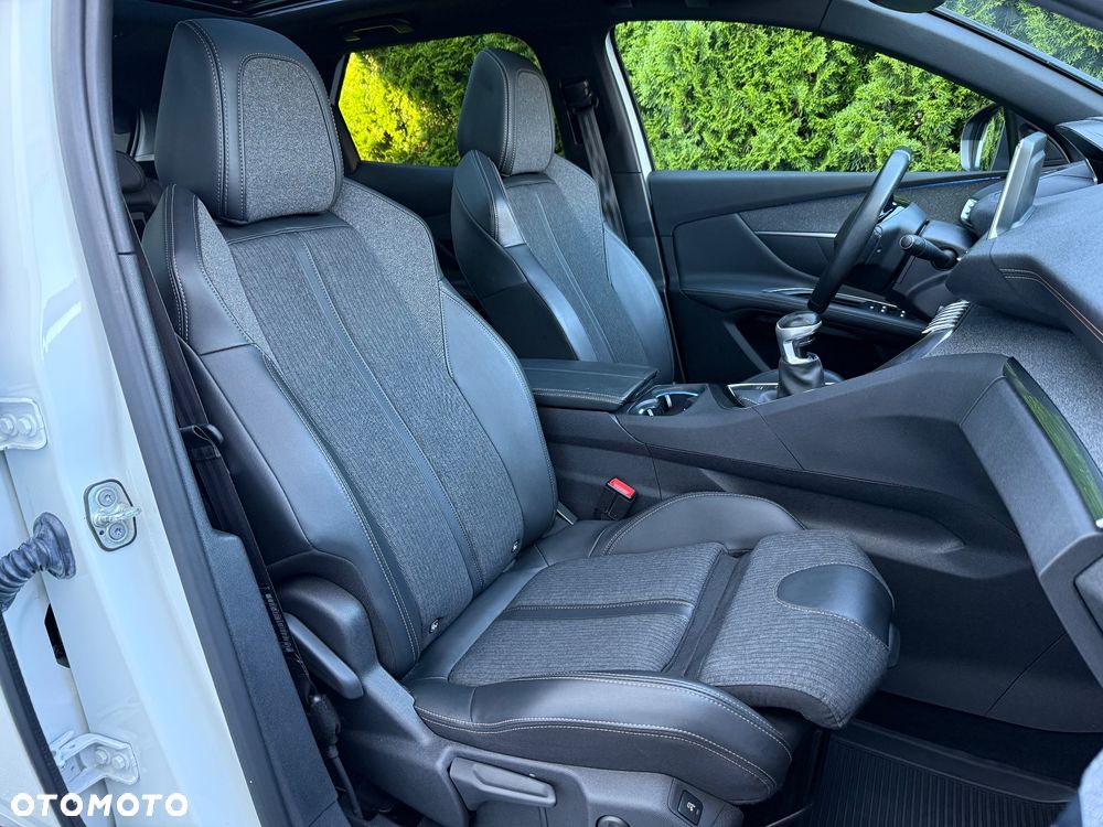 Peugeot 3008 1.2 PureTech GT S&S - 6