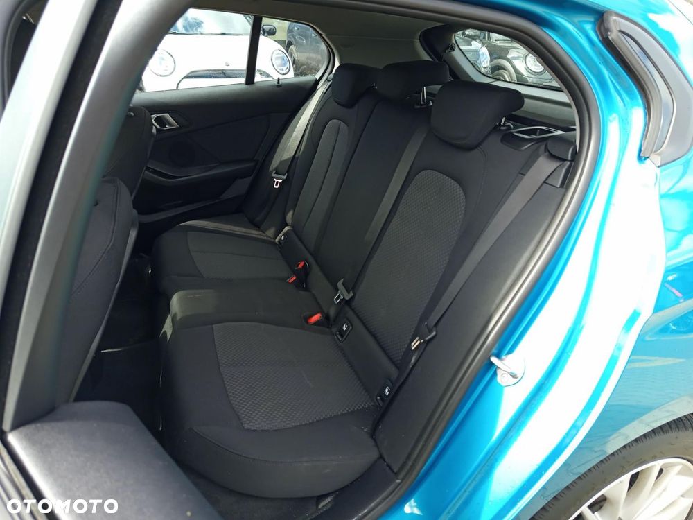 BMW Seria 1 - 22