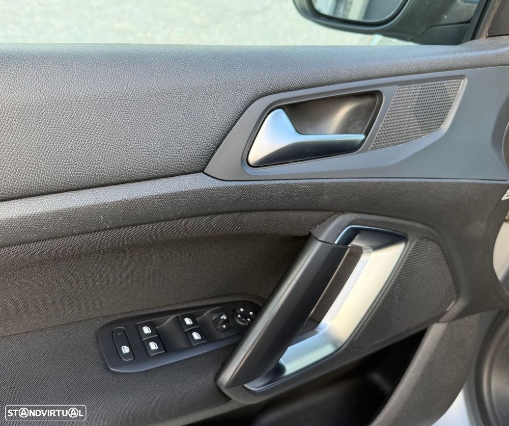 Peugeot 308 SW 1.6 BlueHDi Allure - 11