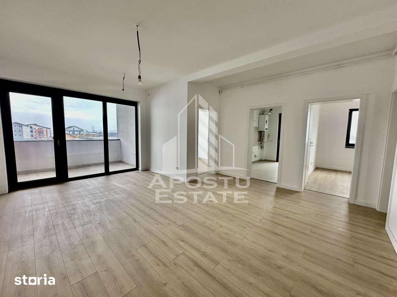Apartament cu 3 camere, 2 balcoane, pod propriu in Giroc — fotografia 1