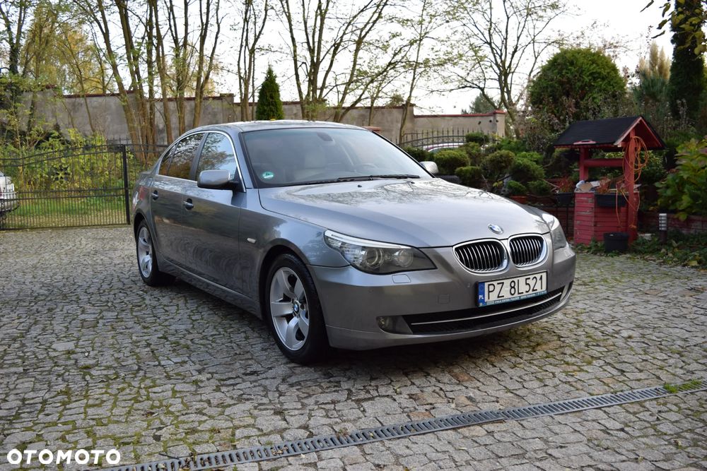 BMW Seria 5 523i Edition Sport - 9
