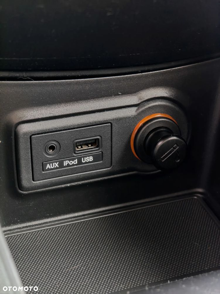 Kia Venga - 11