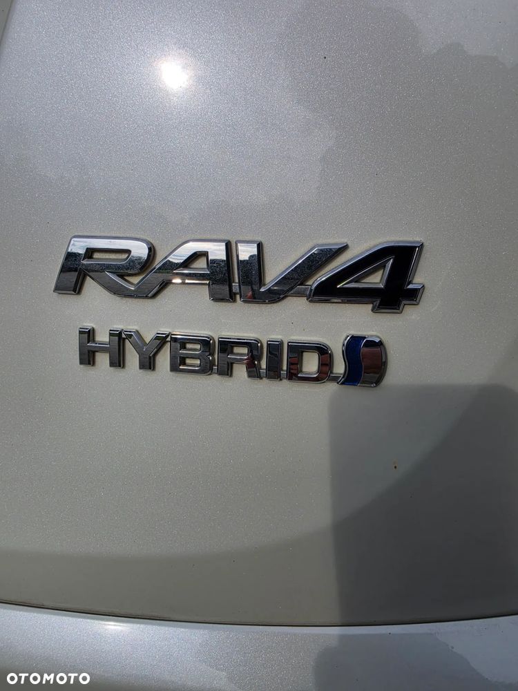 Toyota RAV4 - 8