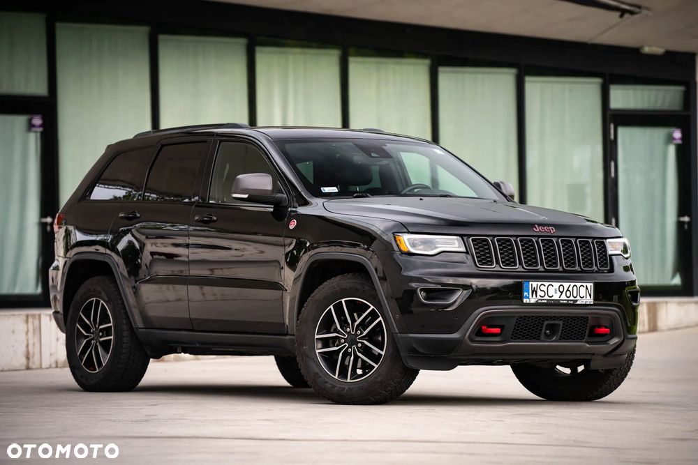 Jeep Grand Cherokee - 1