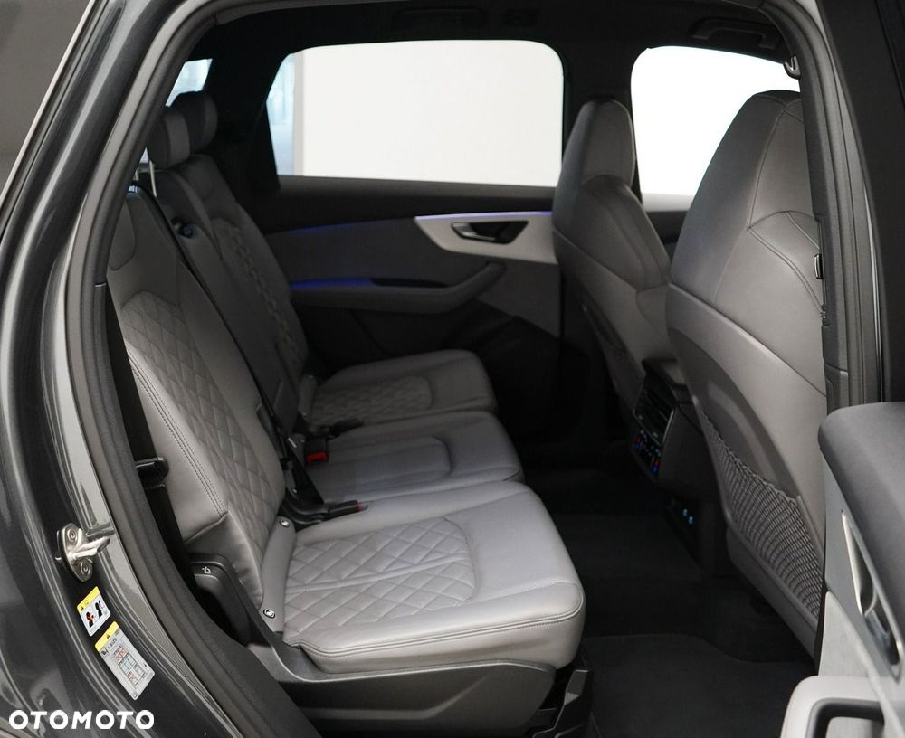 Audi Q7 - 21