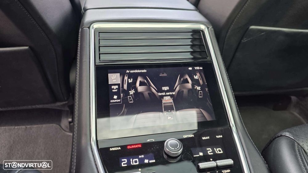 Porsche Panamera 4S - 21