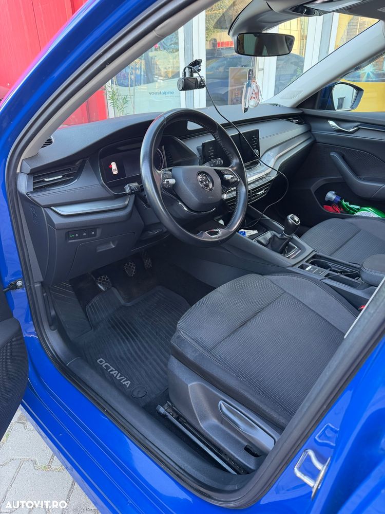 Skoda Octavia 2.0 TDI Ambition - 8