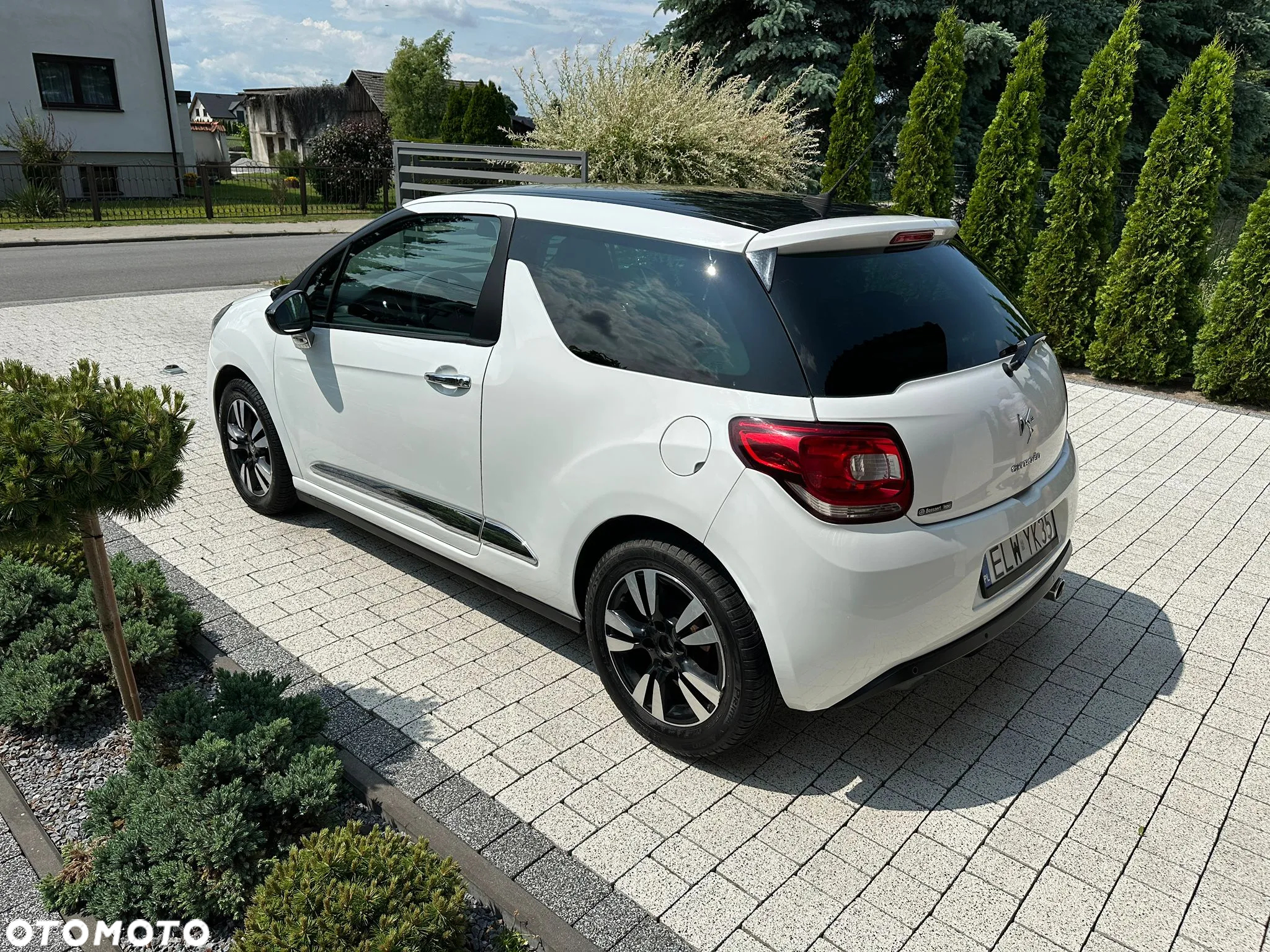 Citroën DS3 HDi 90 FAP SoChic - 10