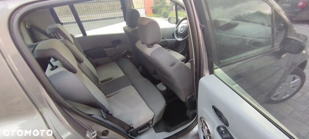 Renault Modus 1.2 16V Limited - 17