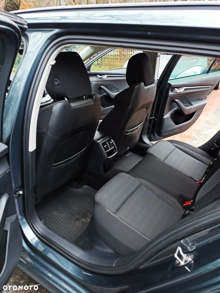 Skoda Octavia 2.0 TDI SCR Ambition DSG - 18