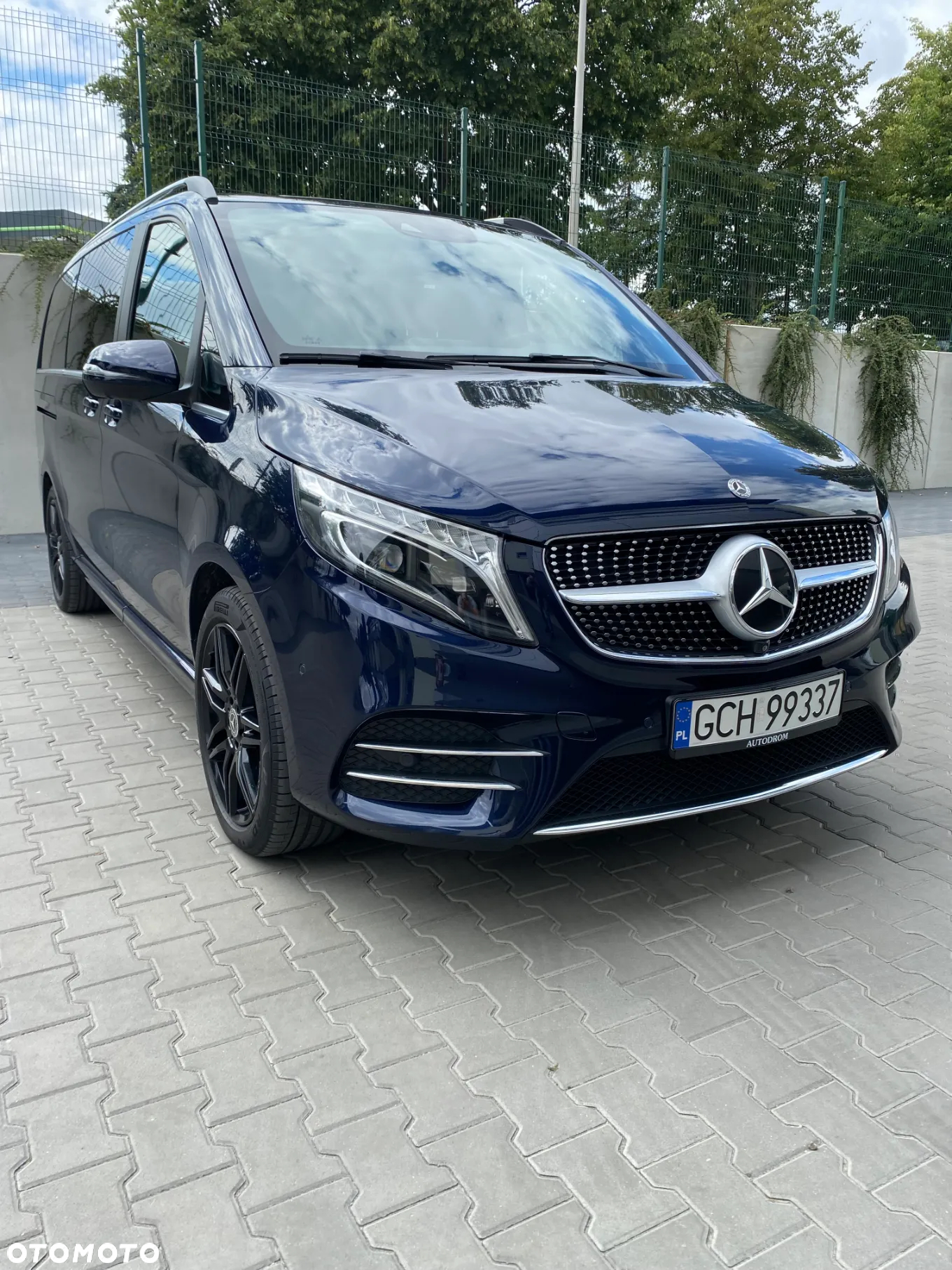 Mercedes-Benz Klasa V 300 d 4-Matic Avantgarde 9G-Tronic (d³ugi) - 16