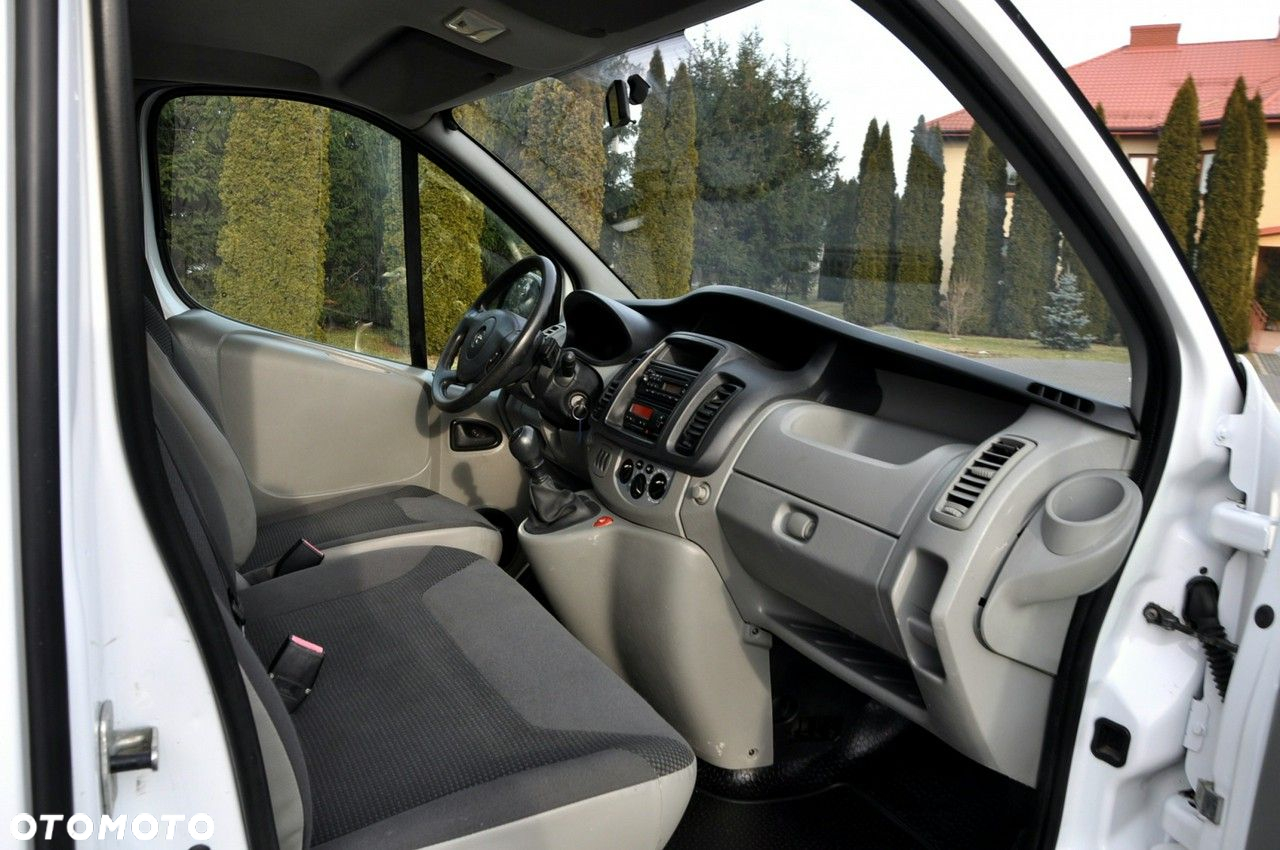 Opel Vivaro - 17
