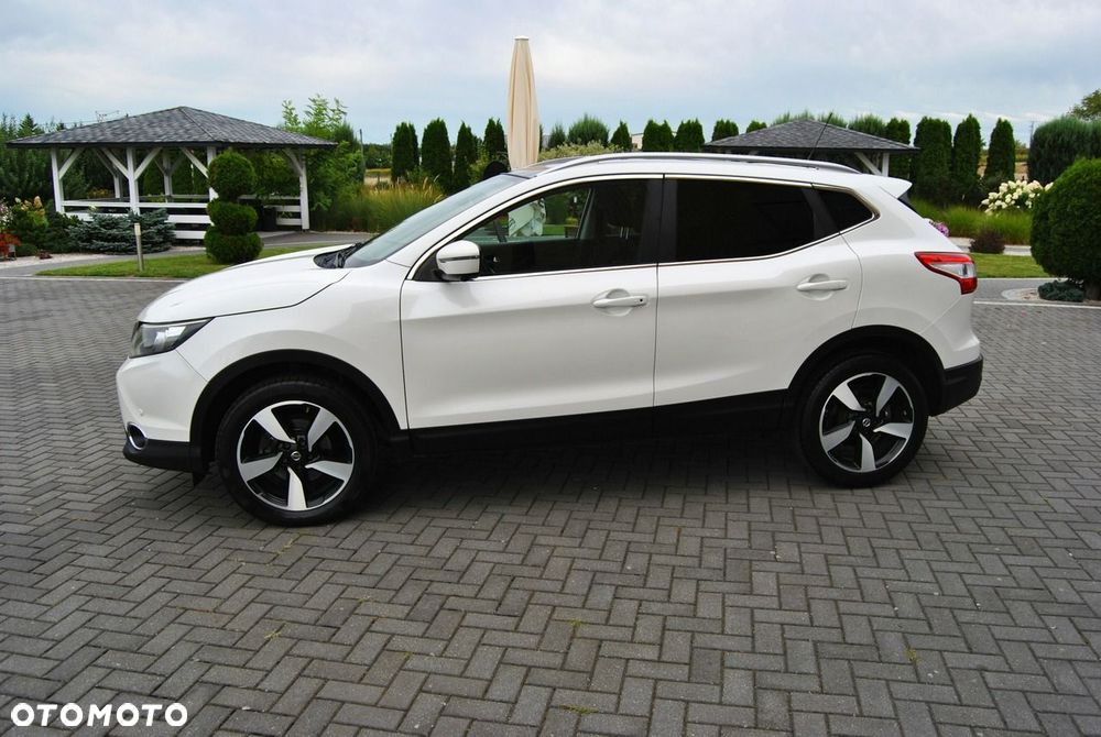 Nissan Qashqai 1.5 dCi TEKNA - 1