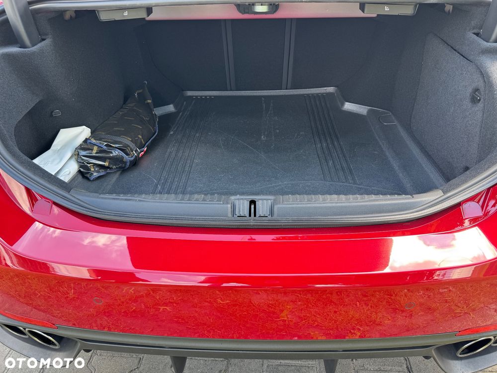 Alfa Romeo Giulia 2.9 Bi Turbo V6 Quadrifoglio - 20