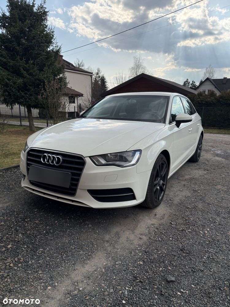 Audi A3 Sportback 1.6 TDI Ambition - 2