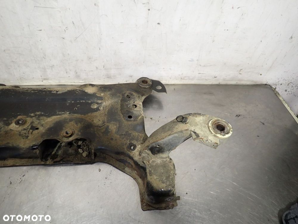SANKI WÓZEK KOŁYSKA FORD FOCUS MK3 - 2