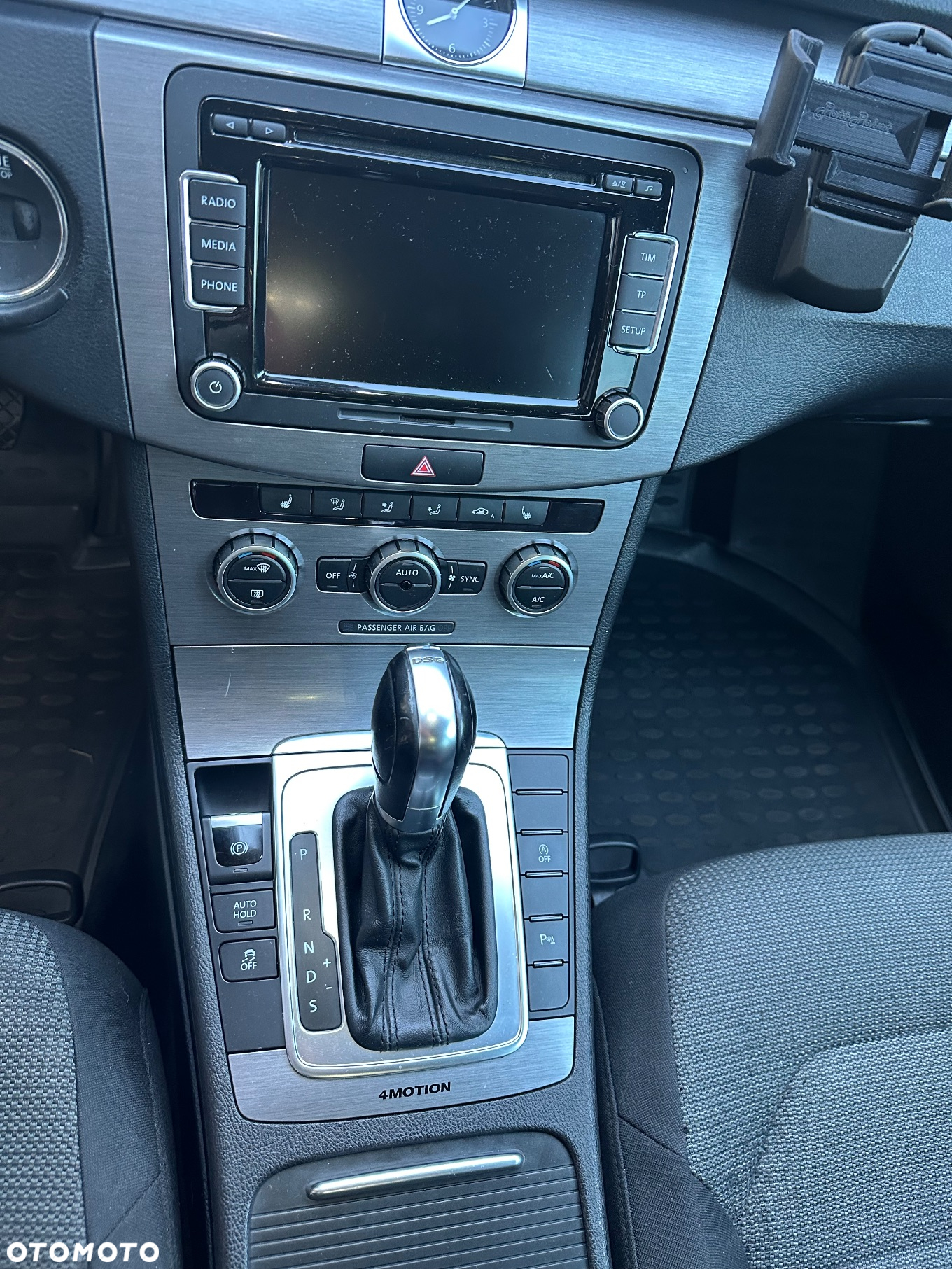 Volkswagen Passat Variant 2.0 TDI 4Motion DSG BlueMotion Tech Comfortline - 4