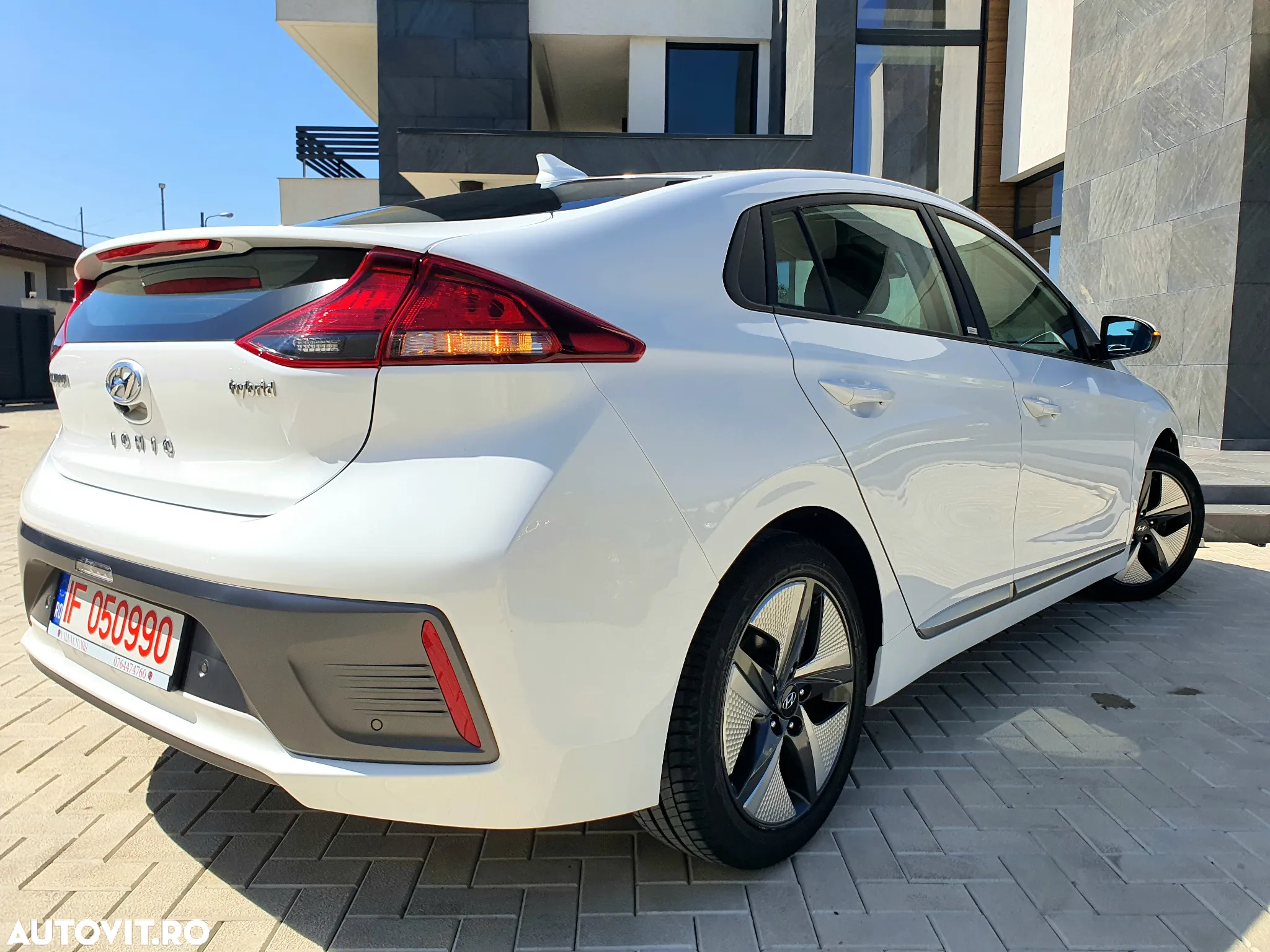 Hyundai IONIQ Plug-in-Hybrid 1.6 GDI Style - 6
