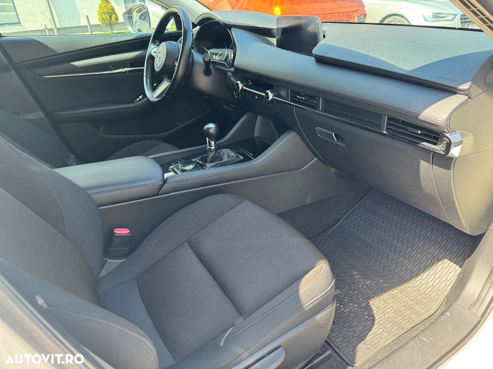 Mazda 3 e-Skyactiv X186 MHEV GT+ - 10