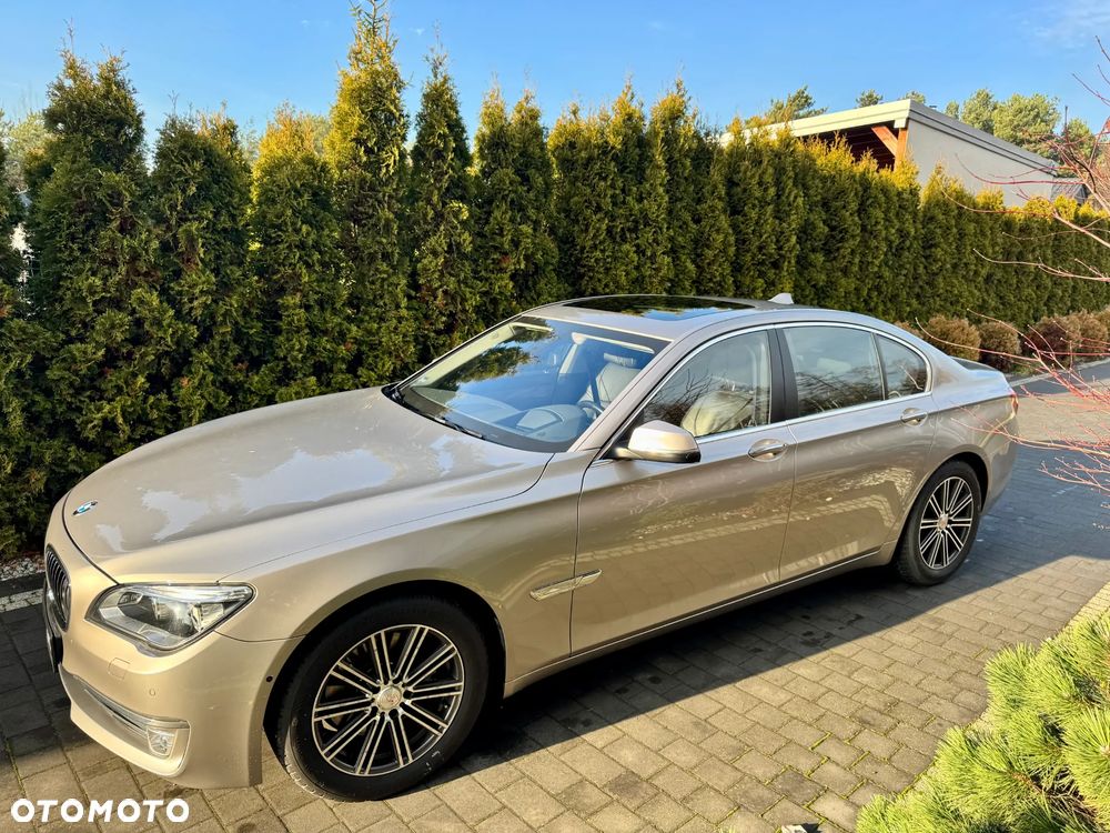 BMW Seria 7 740d xDrive - 11