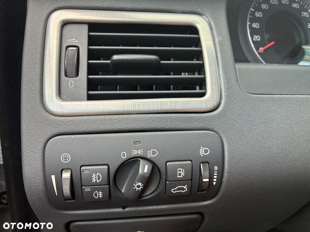 Volvo S80 2.4D Kinetic - 14
