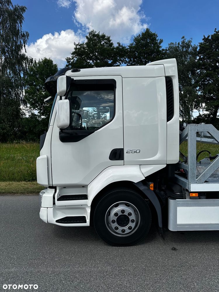 Volvo FL250 euro 6 autotransporter laweta LF4 Nowe Tacho piętro - 18