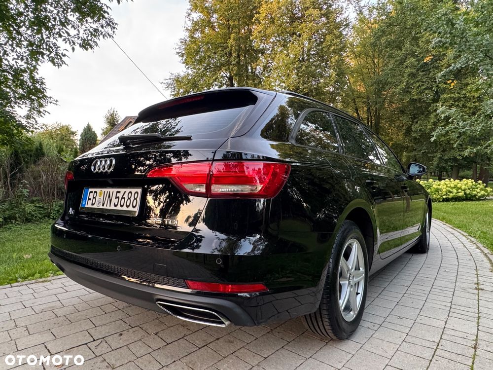 Audi A4 Avant 35 TDI S tronic design - 19