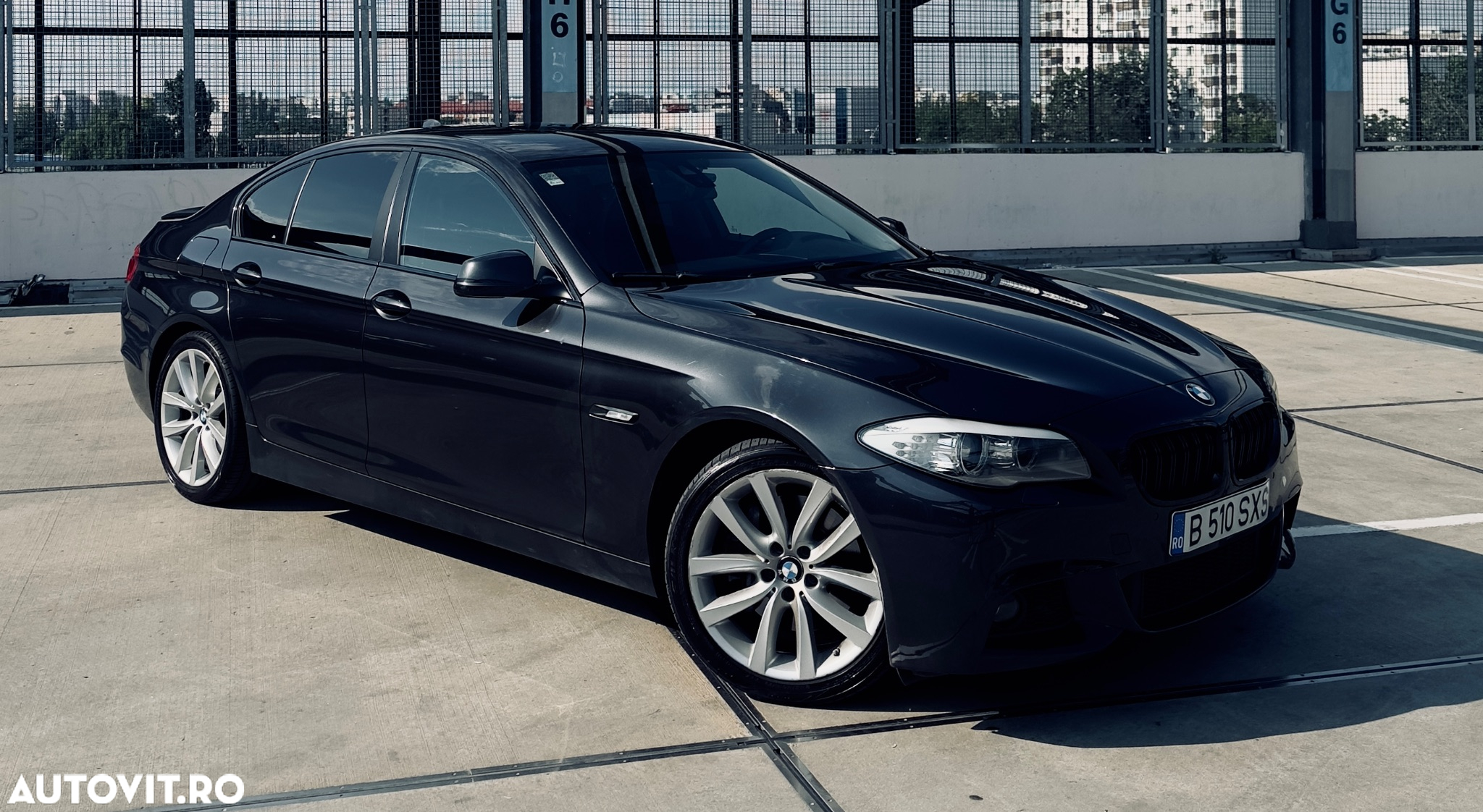 BMW Seria 5 525d xDrive Touring - 2