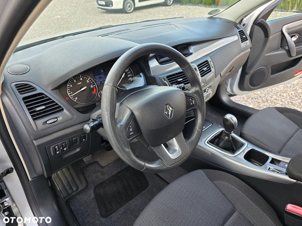 Renault Laguna 1.6 16V 110 Expression - 9