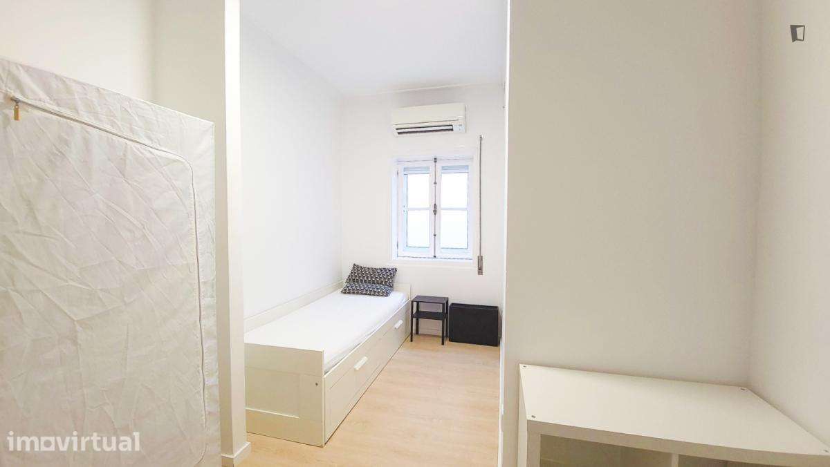 Quarto - localizado em Rio Tinto Porto - Grande imagem: 2/53