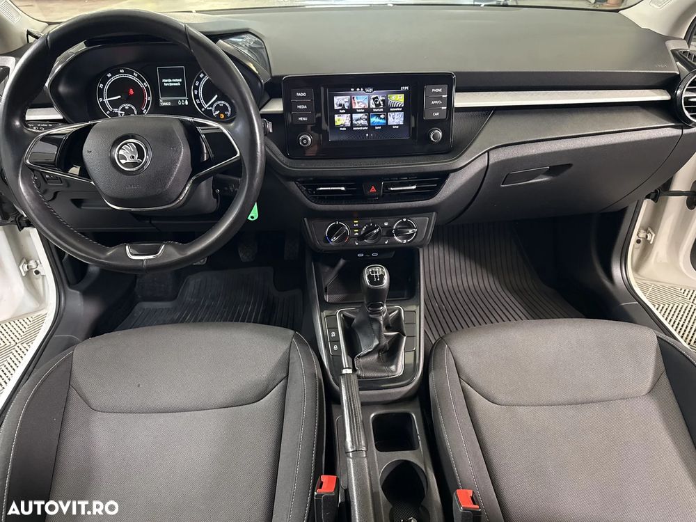 Skoda Fabia - 10