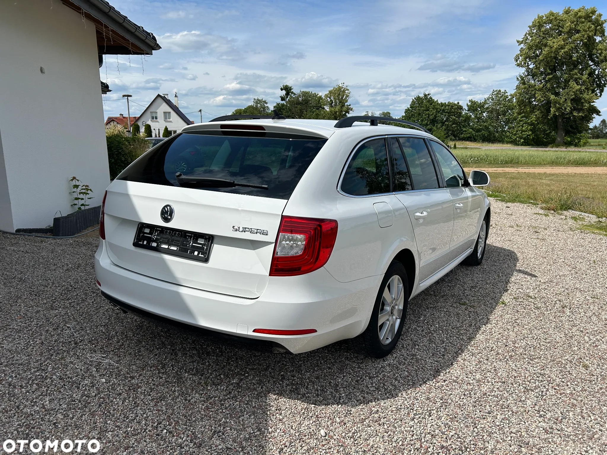 Skoda Superb 2.0 TDI DSG Ambition - 6