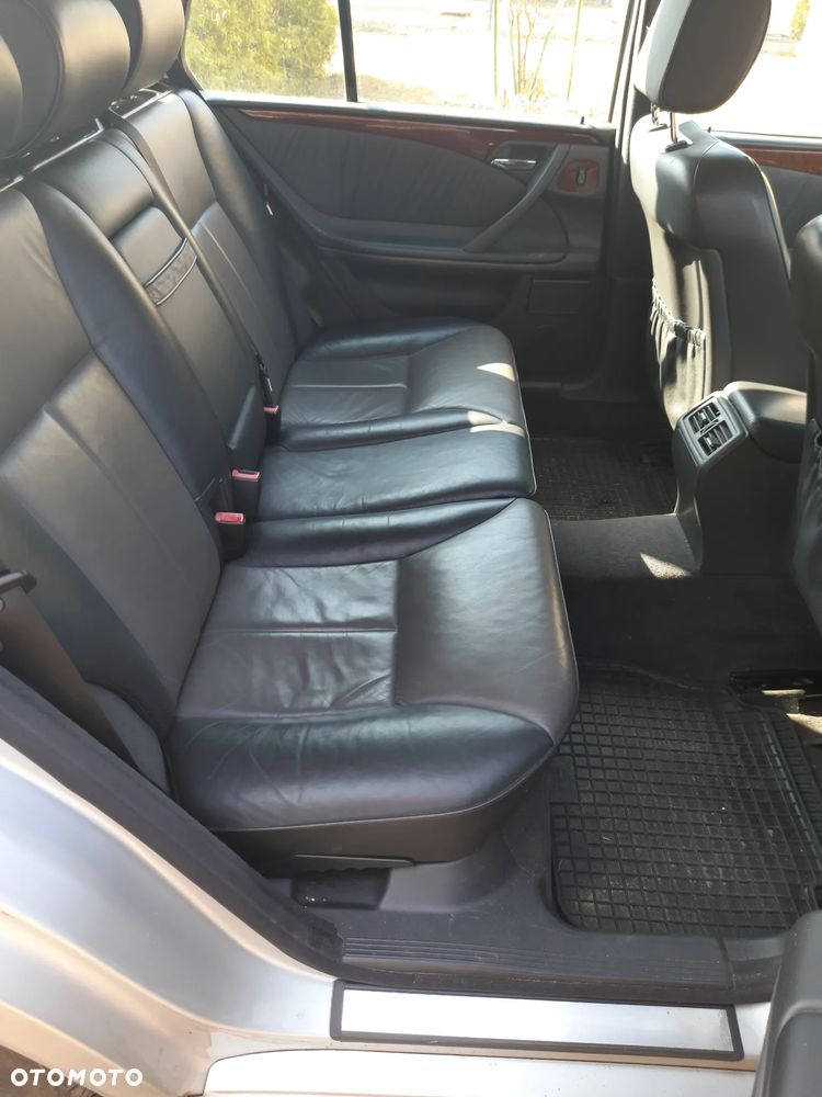 Mercedes-Benz Klasa E - 5