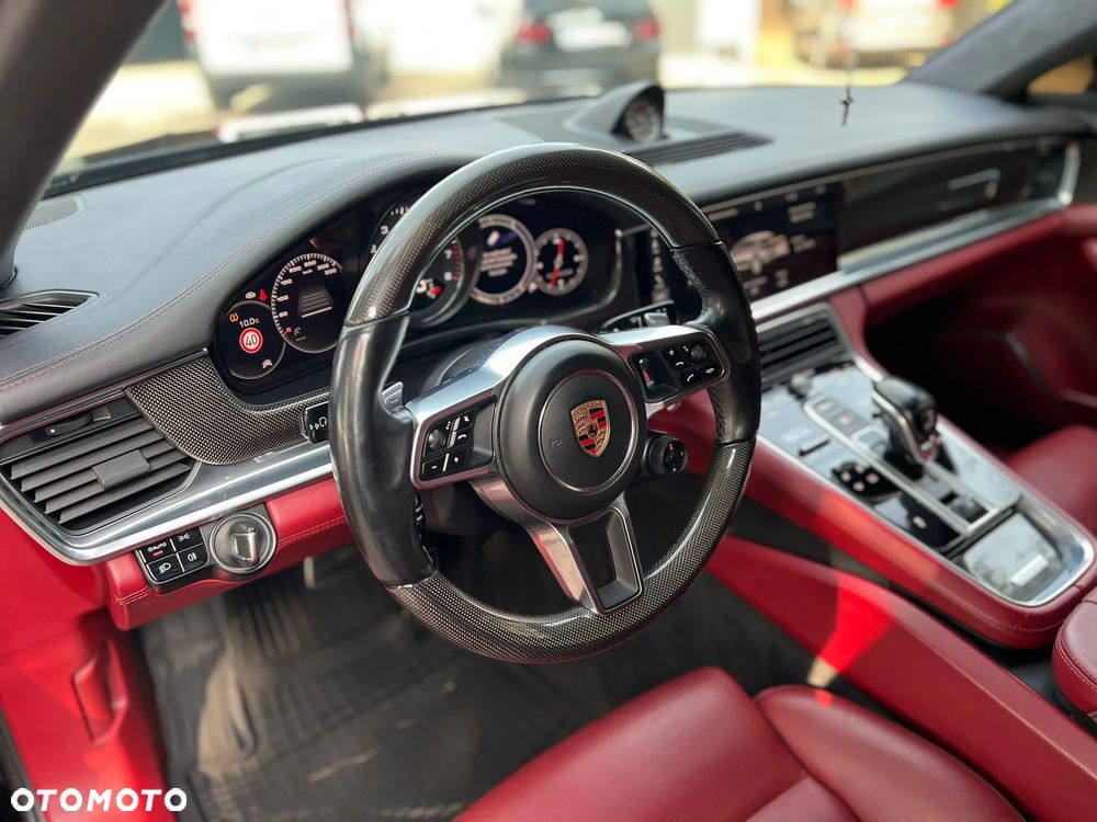 Porsche Panamera 4S - 8