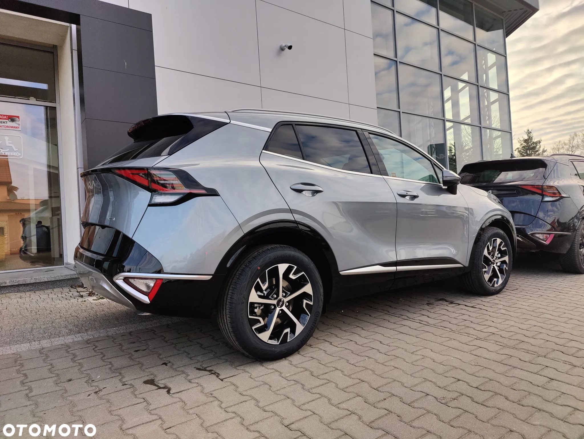 Kia Sportage 1.6 T-GDI HEV Business Line 2WD - 1