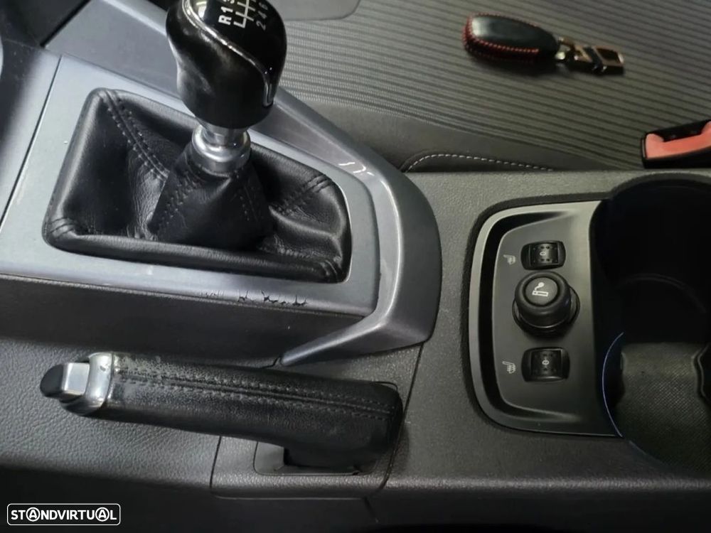 Ford Focus SW 1.6 TDCi DPF Titanium - 12