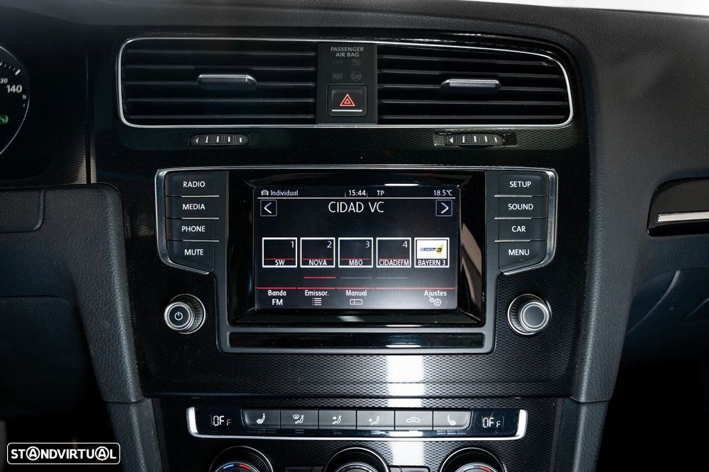 VW Golf GTI Performance BlueMotion DSG - 16