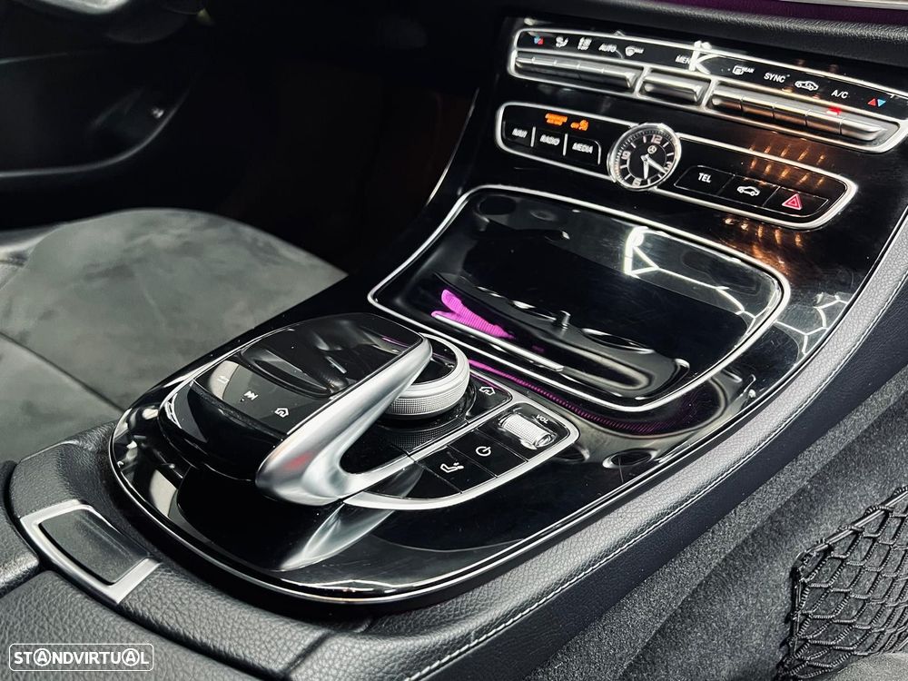 Mercedes-Benz E 220 d AMG Line - 33