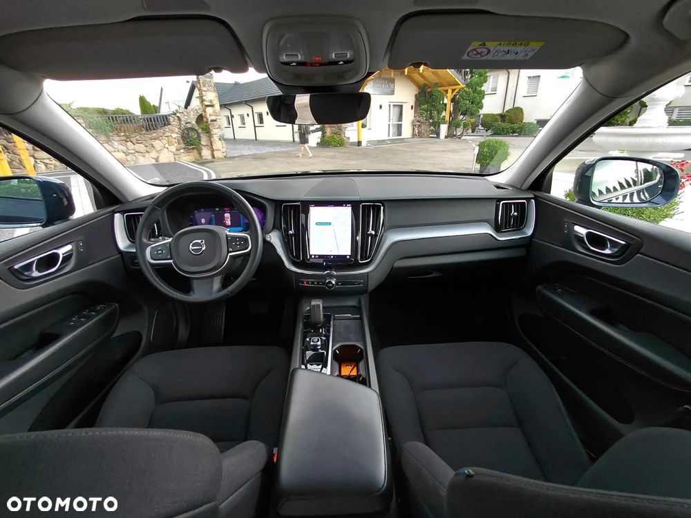 Volvo XC 60 B4 D AWD Geartronic Momentum - 6