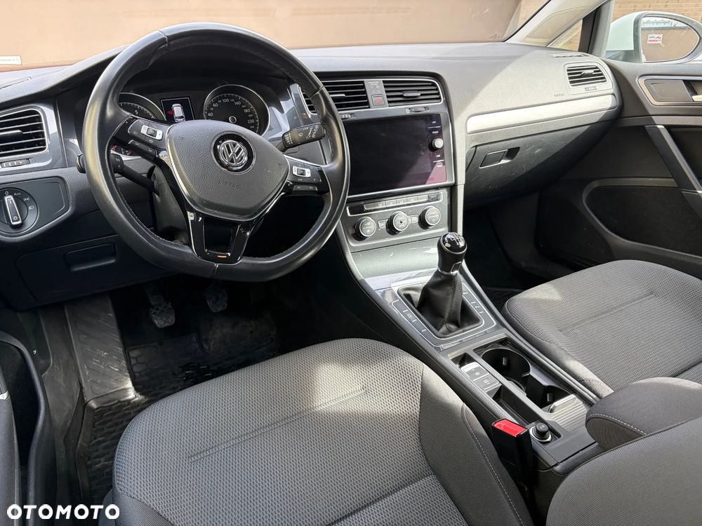 Volkswagen Golf 1.5 TSI BMT Comfortline - 9