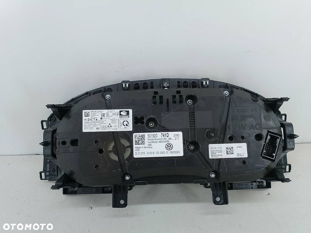 LICZNIK VW GOLF VII 5G1920741D  5G1260211 1.6 TDI - 4