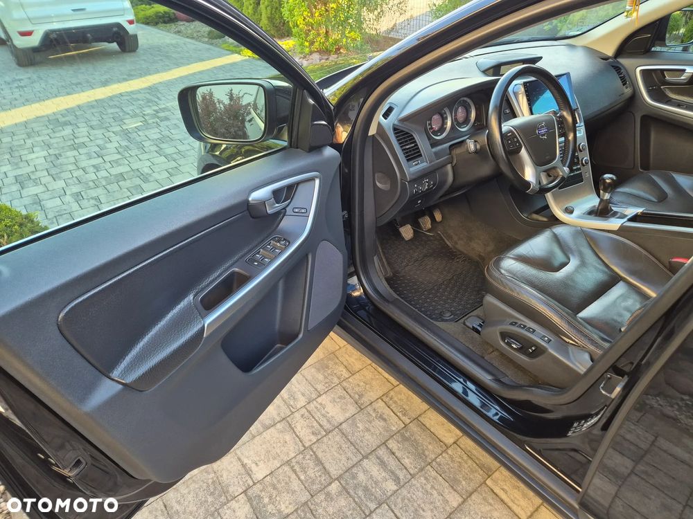 Volvo XC 60 2.4D Kinetic - 14