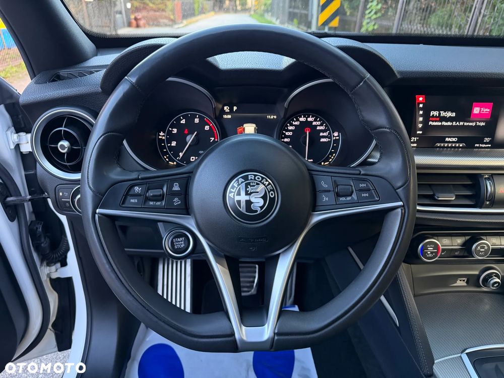 Alfa Romeo Stelvio 2.0 Turbo B-Tech Edition Q4 - 26