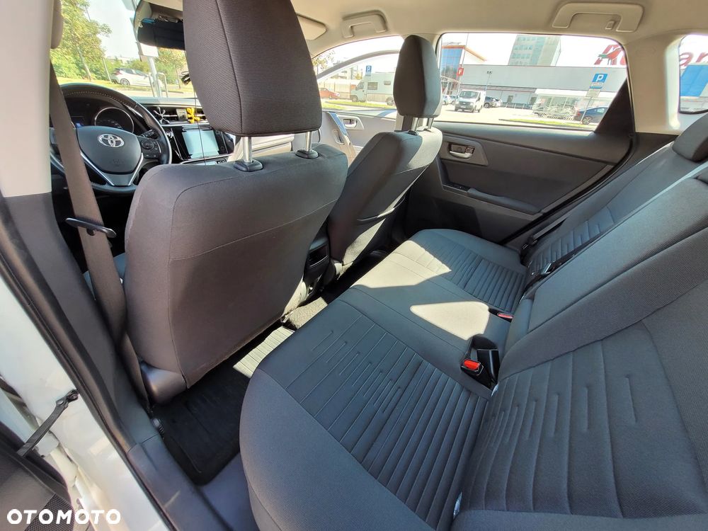 Toyota Auris 1.6 Premium - 5