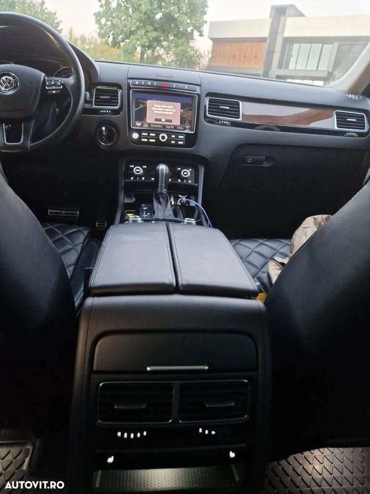 Volkswagen Touareg - 13