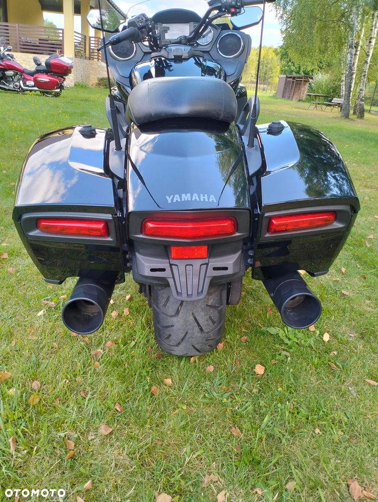 Yamaha XV - 17