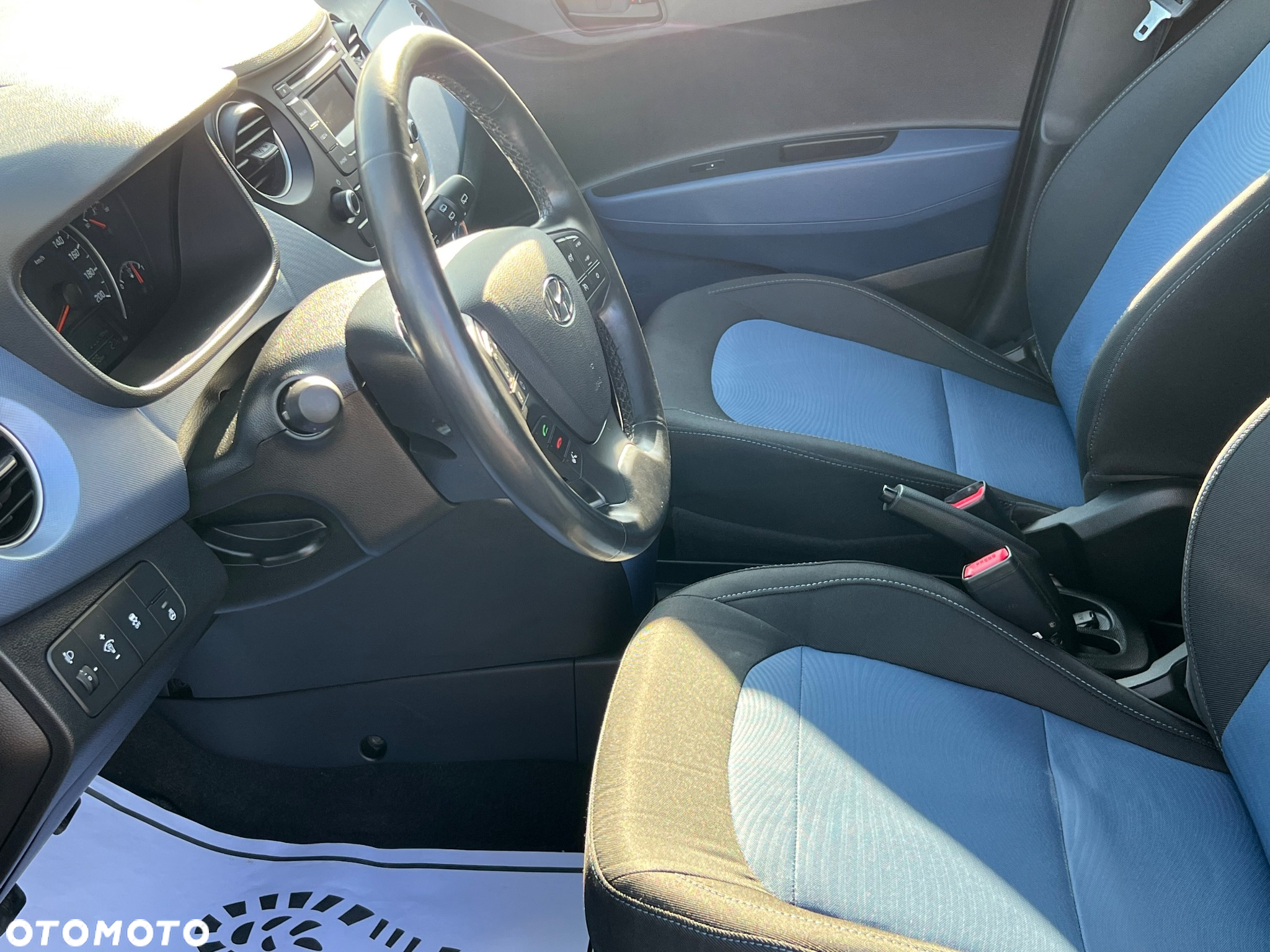 Hyundai i10 1.0 BlueDrive Premium - 20