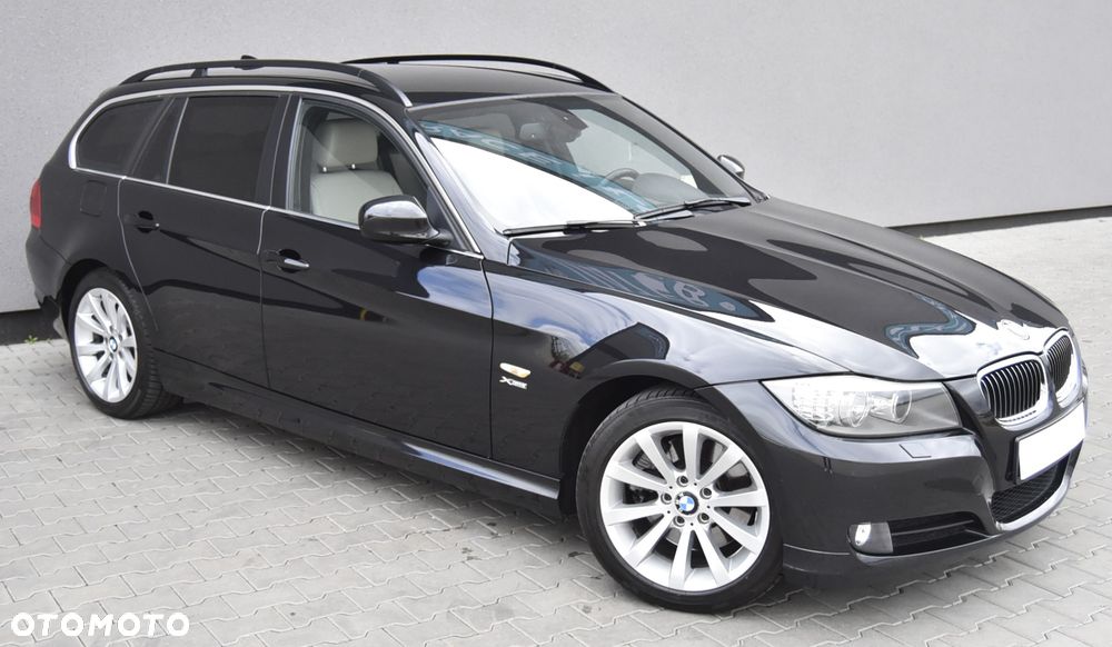 BMW Seria 3 325i xDrive Edition Exclusive - 8