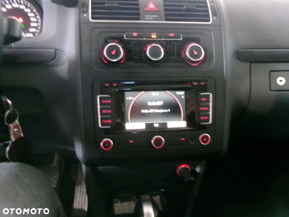 Volkswagen Touran 2.0 TDI DPF DSG Comfortline - 18