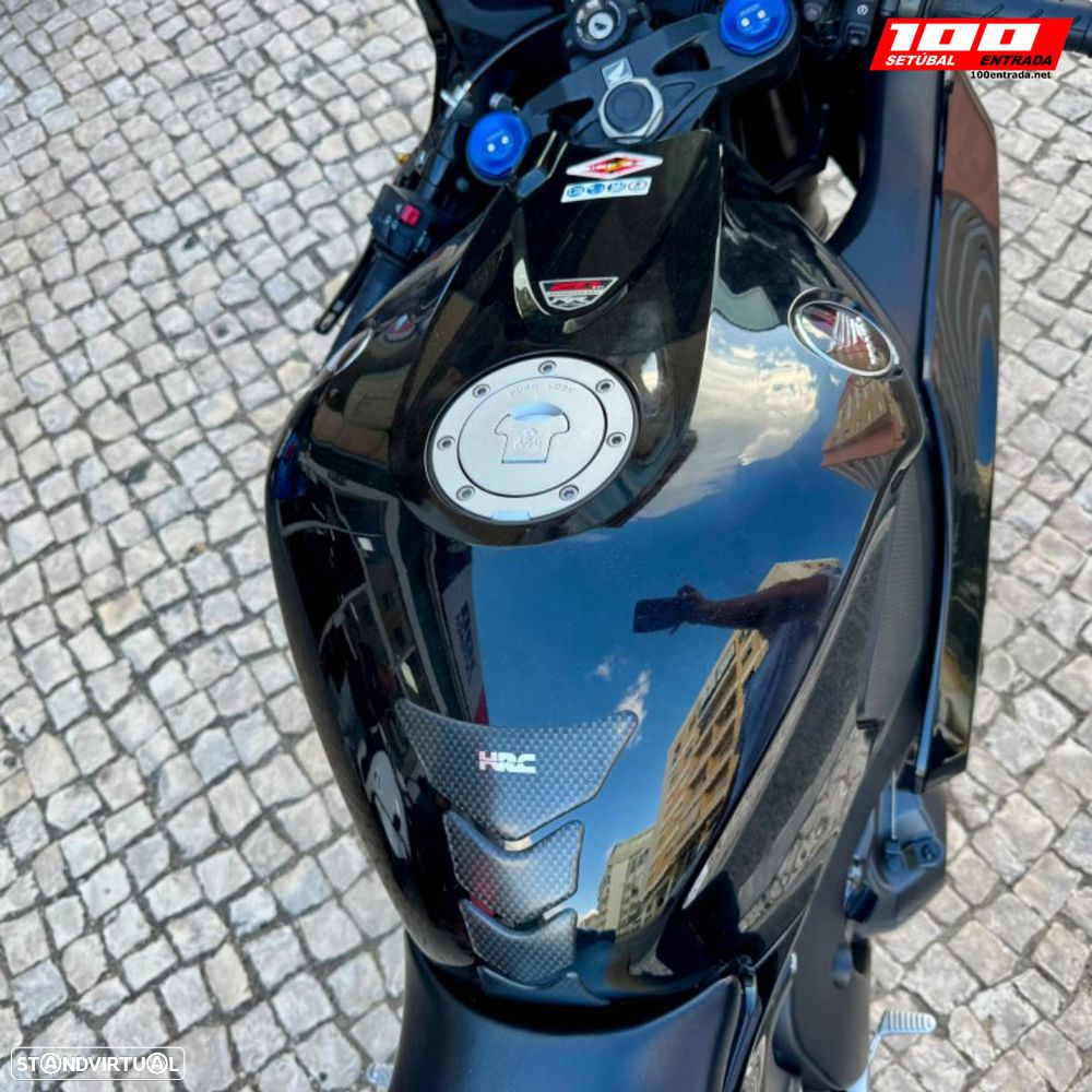 Honda CBR 1000 RR - 13